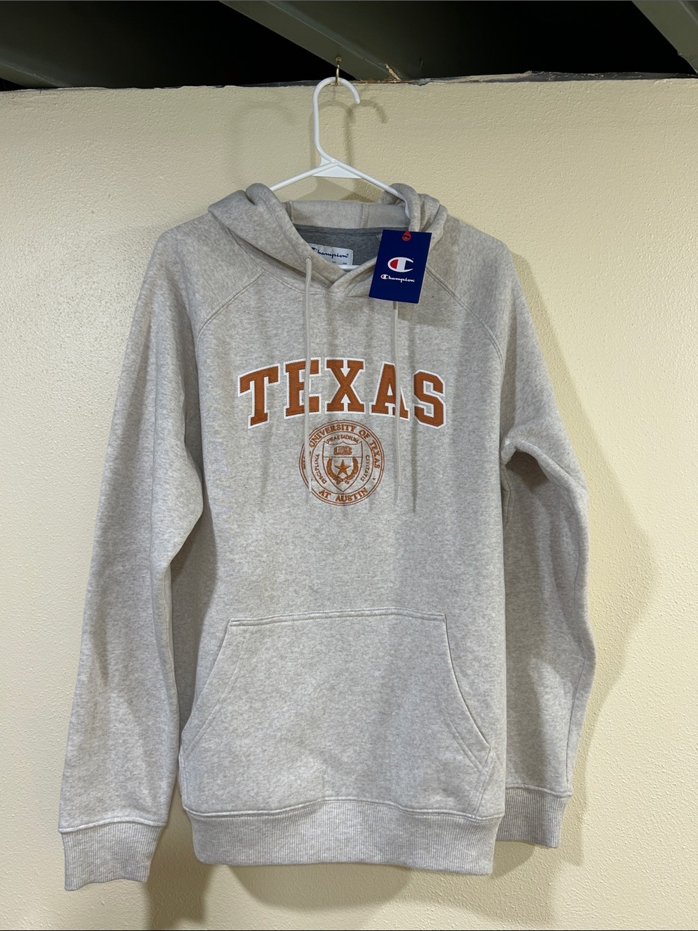 Sharp Looking U. of Texas Austin Stitched Lettering SEE PIC  Men’s Medium NWT